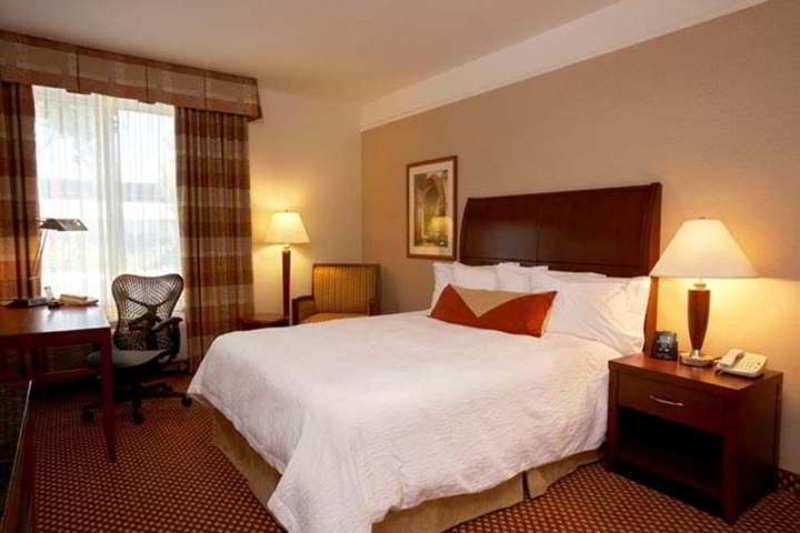 Hilton Garden Inn Cincinnati/Sharonville Dış mekan fotoğraf