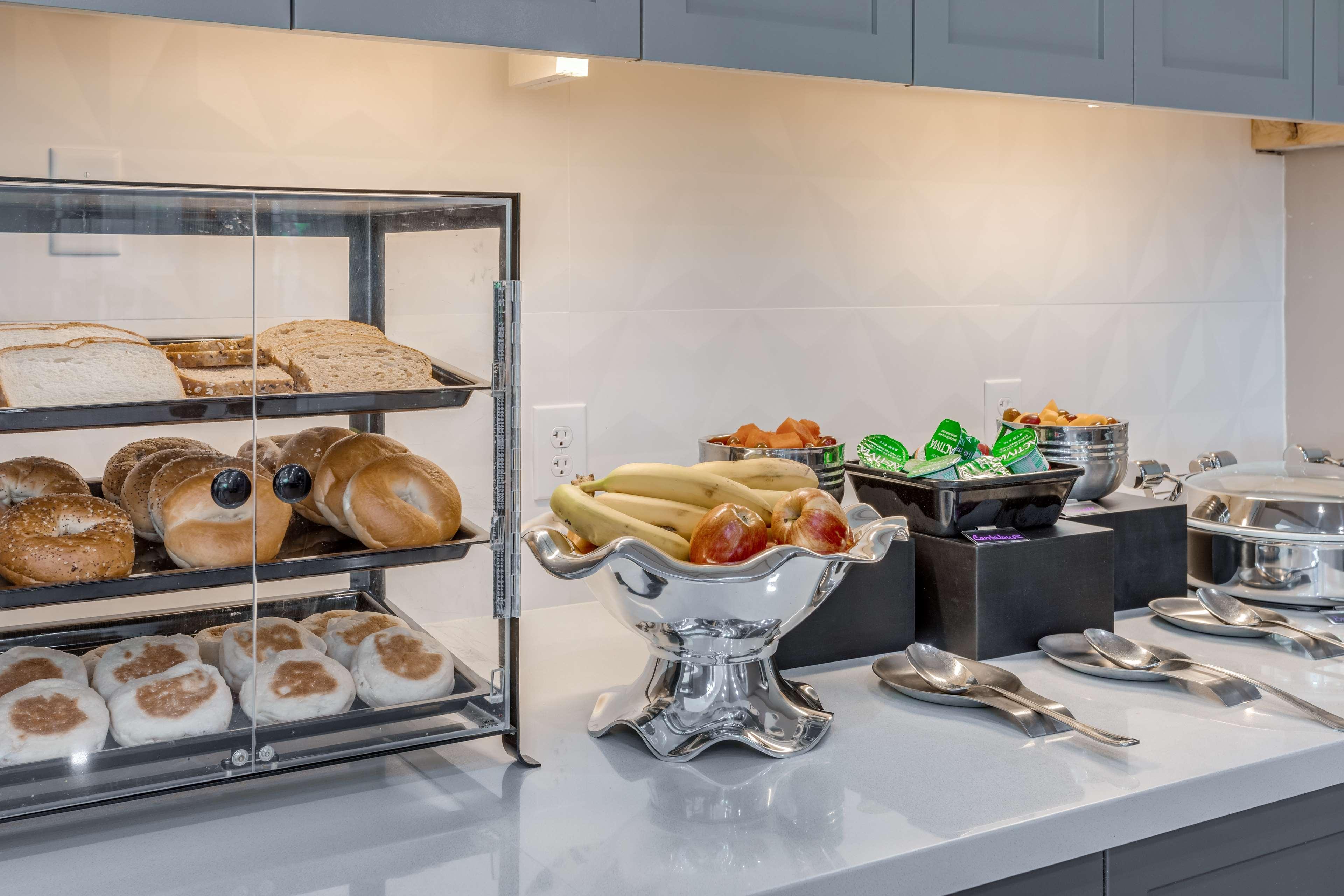 Hilton Garden Inn Cincinnati/Sharonville Dış mekan fotoğraf