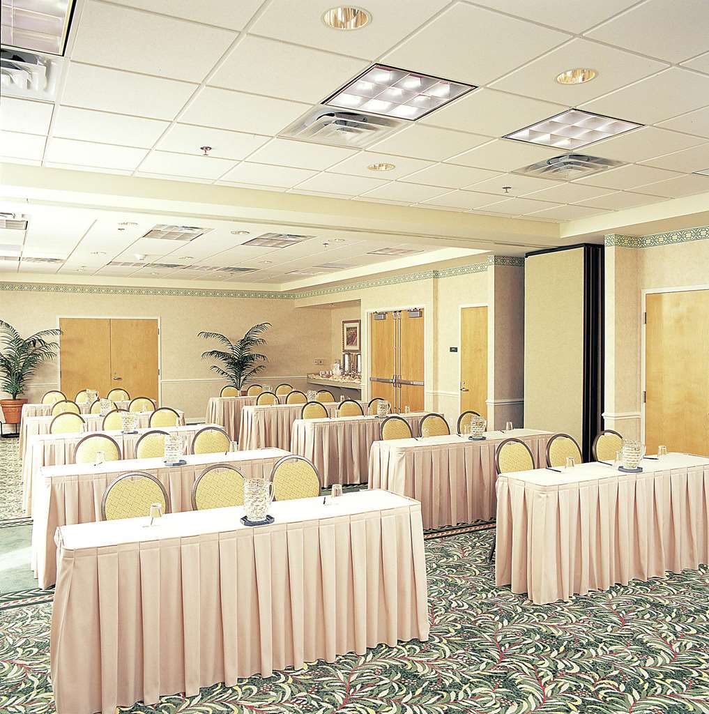 Hilton Garden Inn Cincinnati/Sharonville Konforlar fotoğraf